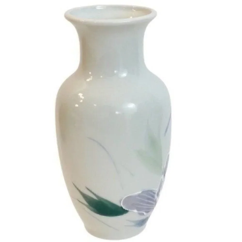 Porcelain Pottery Iris Floral Vase Made in Japan raised white paint outline 6”